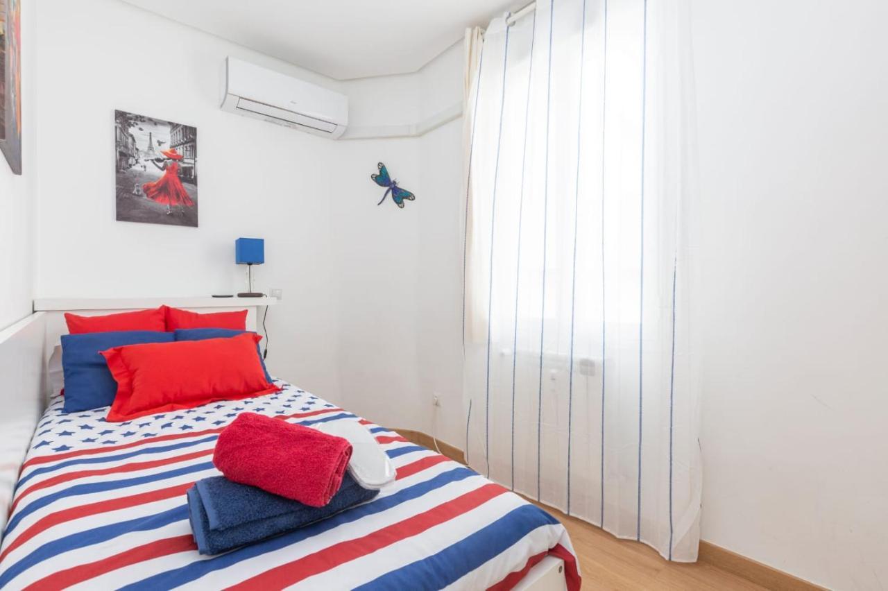 Apartamento Atico Las Letras - Alojamiento De Temporada مدريد المظهر الخارجي الصورة